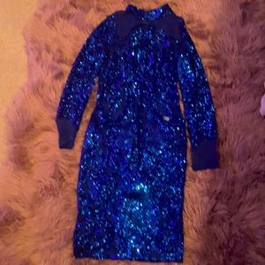 Large blue sequins dress